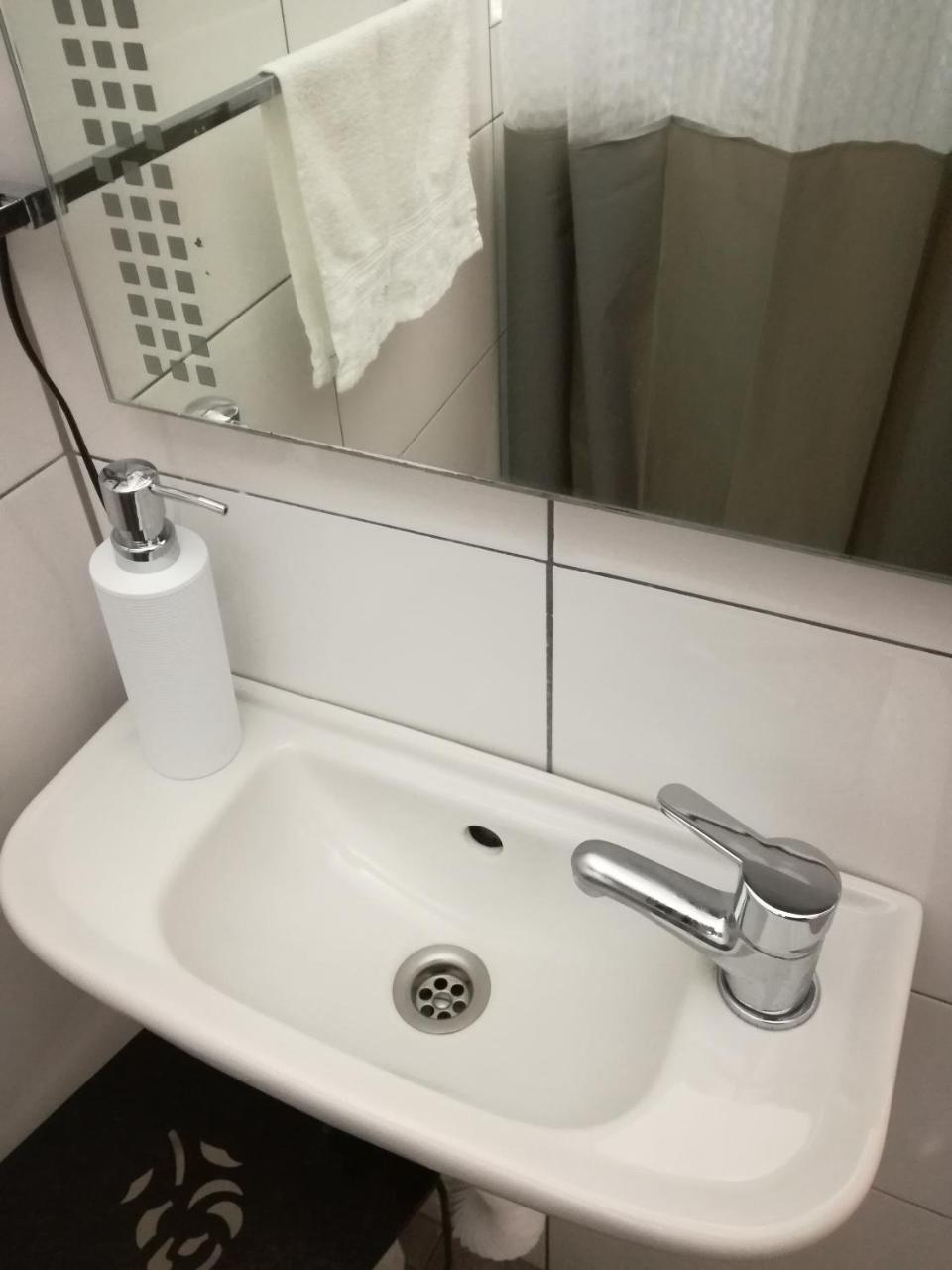 Guesthouse Coco Slavonski Brod Zewnętrze zdjęcie