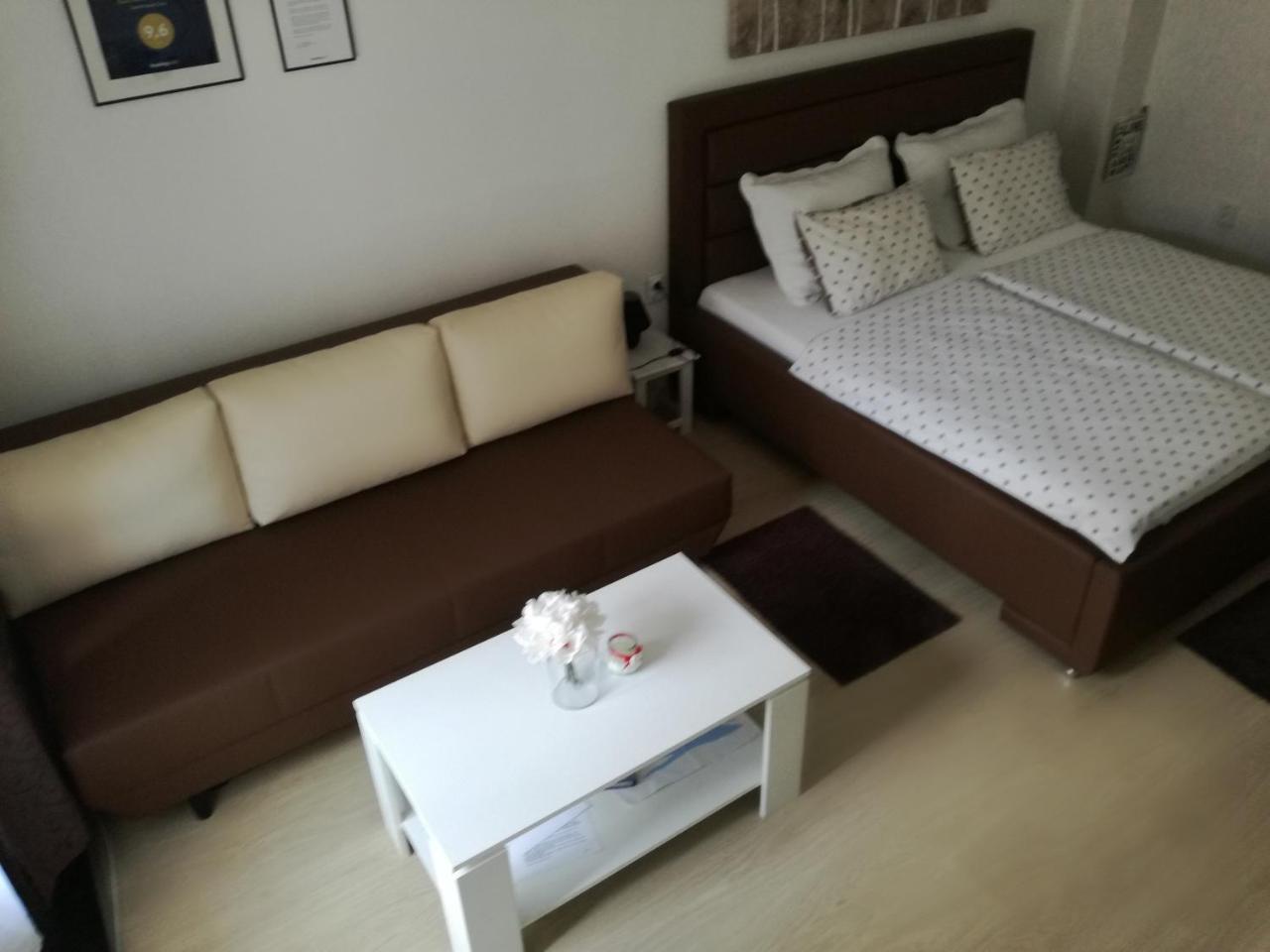 Guesthouse Coco Slavonski Brod Zewnętrze zdjęcie